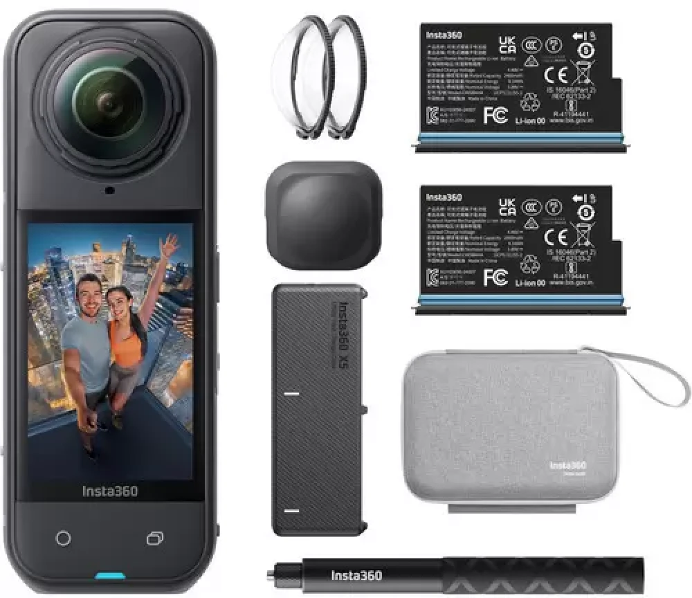 Экшен-камера Insta360 X5 Essentials Bundle